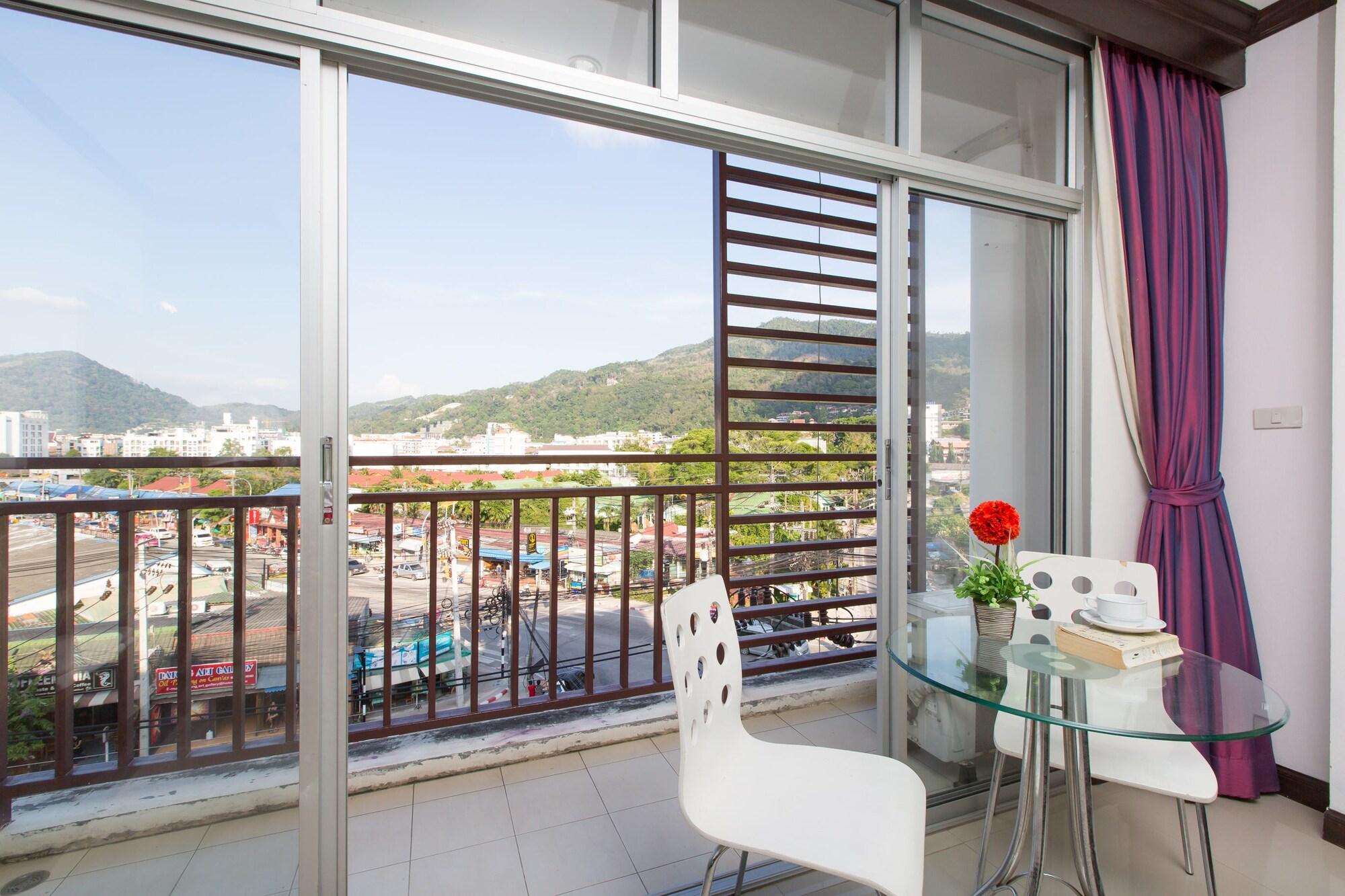 Patong Buri Hotel Luaran gambar