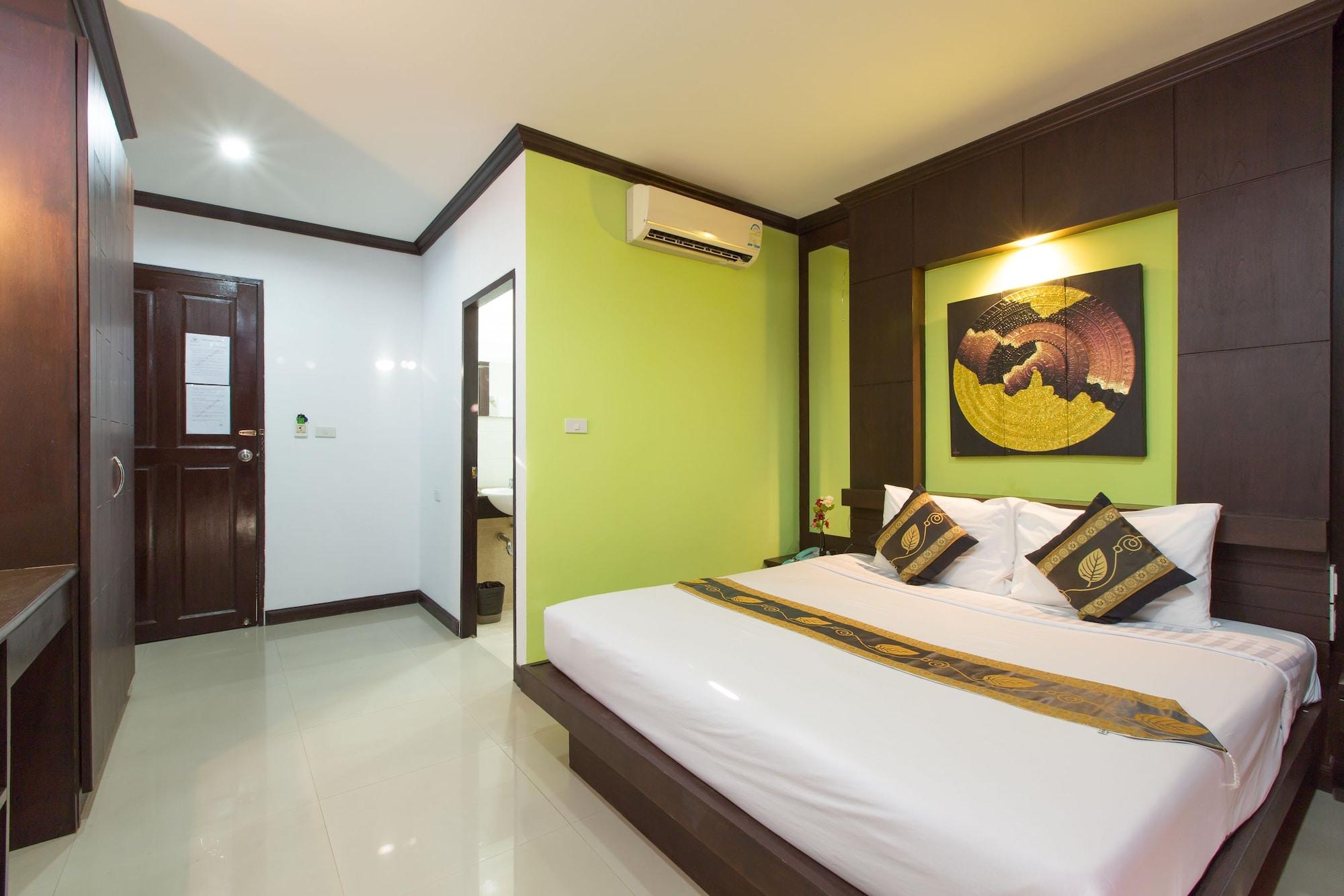 Patong Buri Hotel Luaran gambar