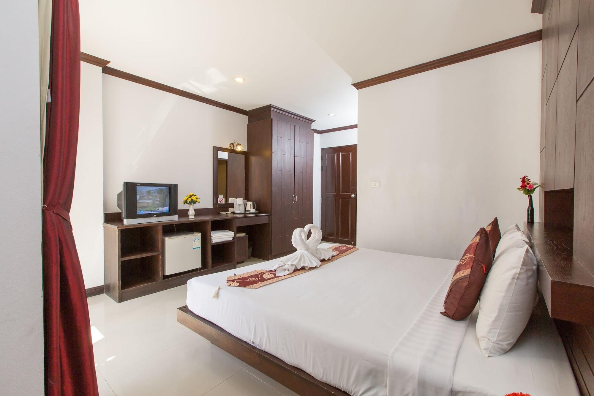 Patong Buri Hotel Luaran gambar