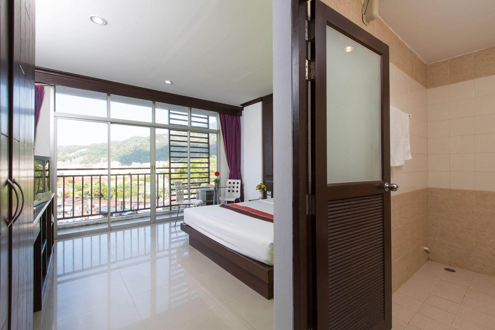 Patong Buri Hotel Luaran gambar