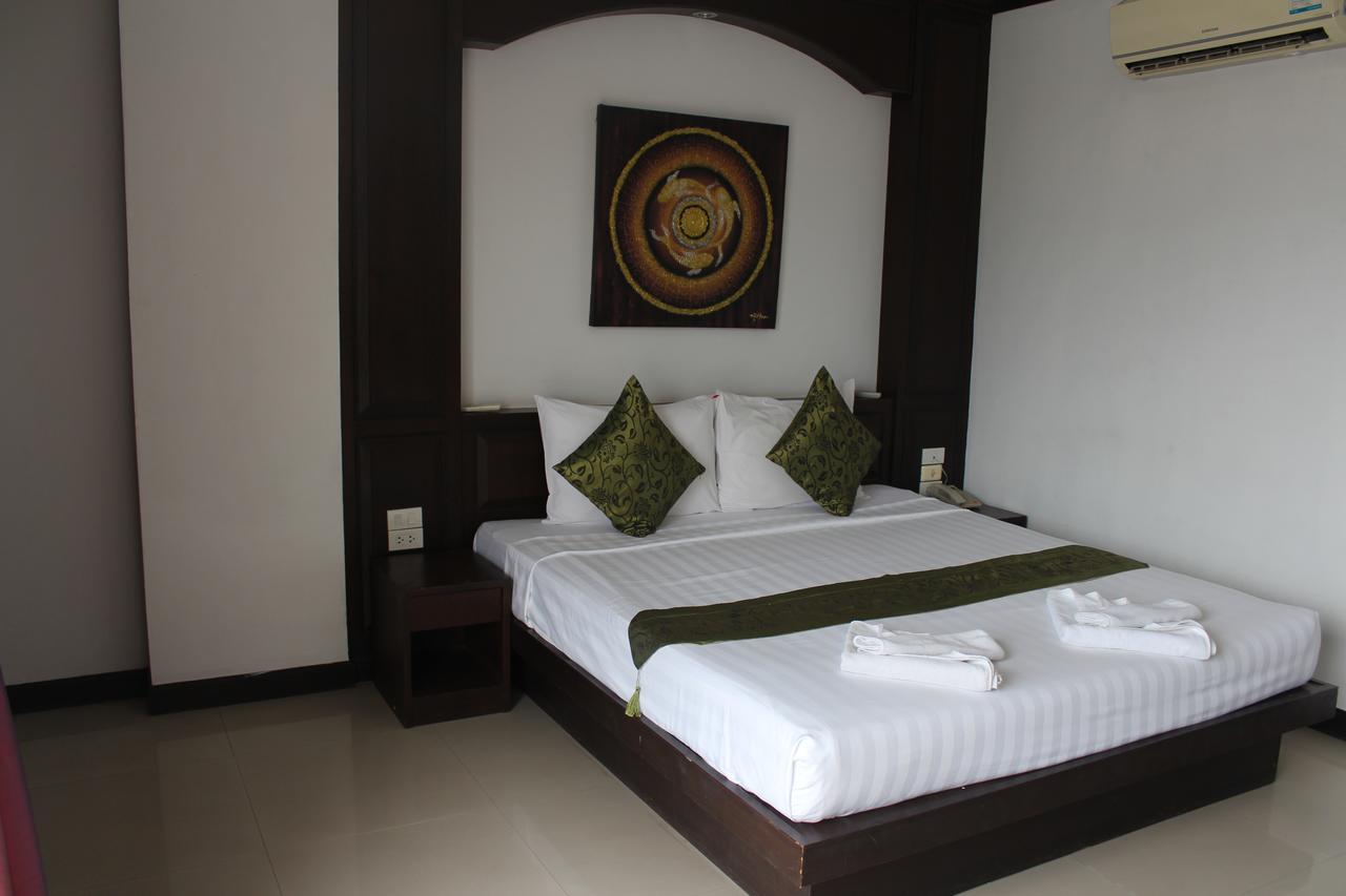Patong Buri Hotel Luaran gambar